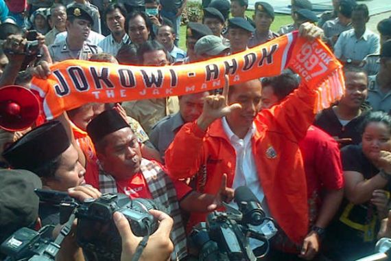 Jokowi jadi Anggota Kehormatan Jakmania - JPNN.COM