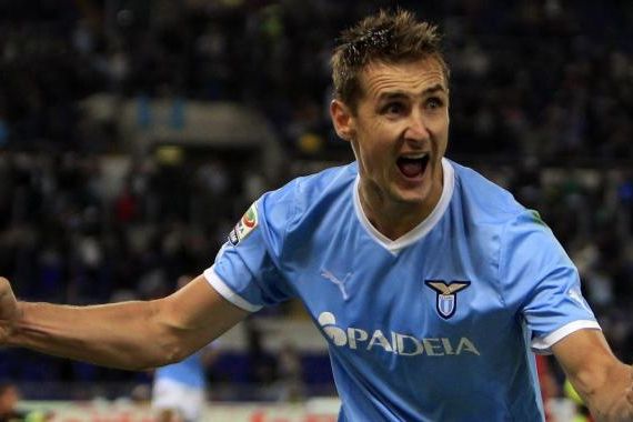 Cetak Lima Gol, Klose Pecahkan Rekor Selama 27 Tahun - JPNN.COM