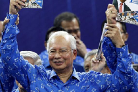 Najib Dilantik sebagai PM Kedua Kalinya - JPNN.COM