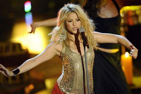 Shakira Belajar Sambil Jalan - JPNN.COM