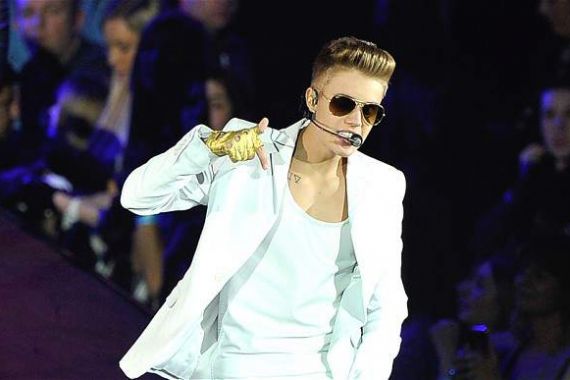 Justin Bieber Posting Gambar Bra Agar Dianggap Dewasa - JPNN.COM