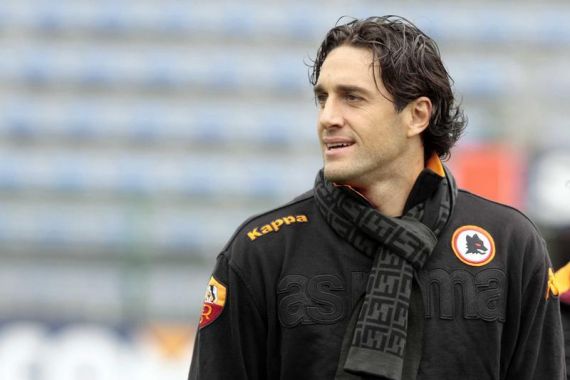 Verona Jadi Klub Ke-15 Luca Toni - JPNN.COM