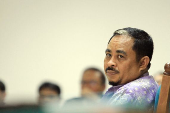 Dua Hakim Beda Pendapat, Kubu Luthfi Yakin Menang - JPNN.COM