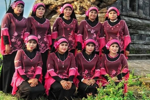 Pendiri Tinggal Dua, Promosi Album Ke-34 lewat Facebook - JPNN.COM