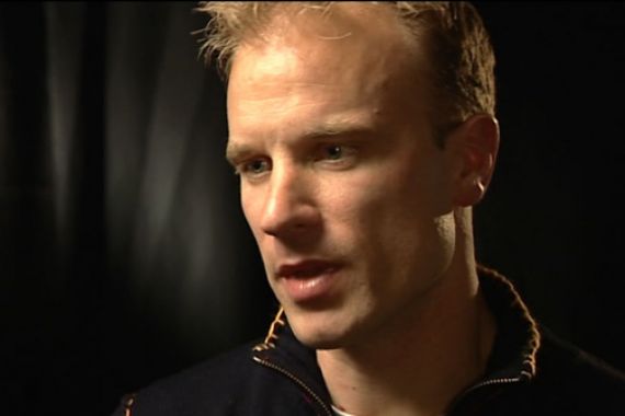 Bergkamp Incar Staf Pelatih di Arsenal - JPNN.COM