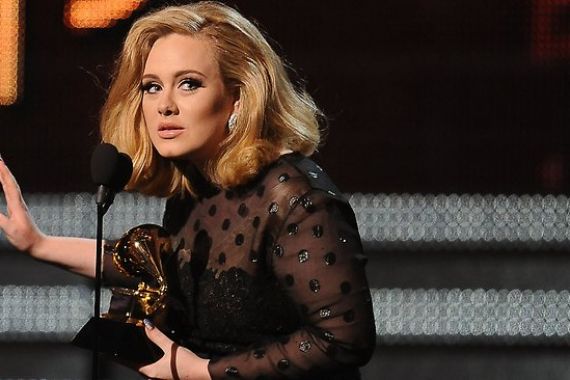 Adele Tak Dikenali Sesama Warga London - JPNN.COM