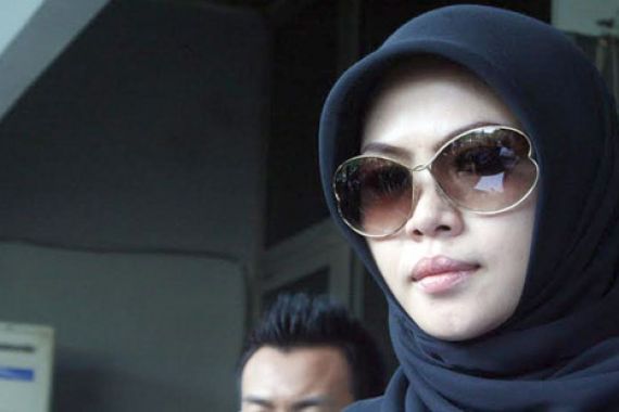 Istri Bupati Kotim Tinggalkan Rumah Jabatan - JPNN.COM