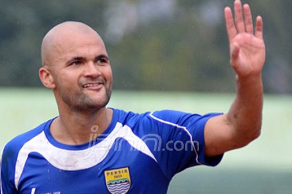 Pengalaman Pertama Sergio Bersama Persib - JPNN.COM