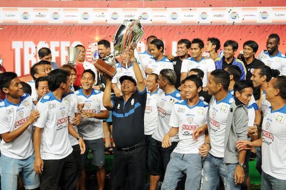 Anggap Trofeo Persija Kado Tahun Baru Arema - JPNN.COM