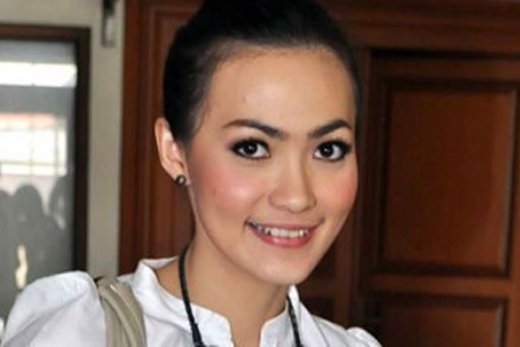 Christy Jusung Gugup Ditanya Soal Pisah Ranjang - JPNN.COM