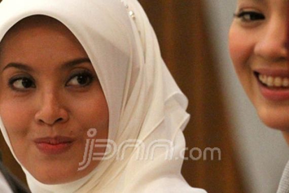 Bisnis Gagal, Elma Theana Akting Lagi - JPNN.COM