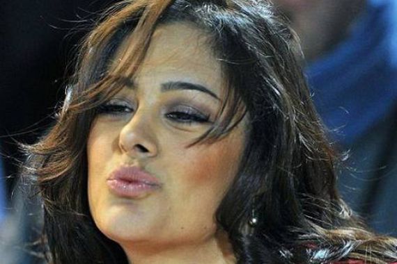 Larissa Riquelme Pamer Cincin Tunangan Karena Tersaingi - JPNN.COM