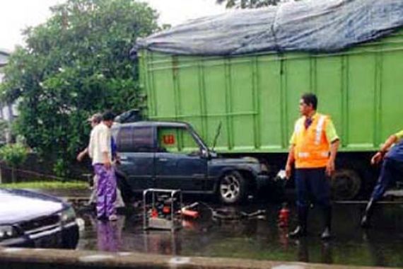 Oknum TNI Tabrak Truk, Satu Orang Tewas di Tempat - JPNN.COM