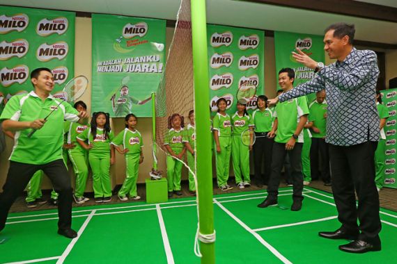 Ajang Cari Bibit Badminton Di Sekolah - JPNN.COM