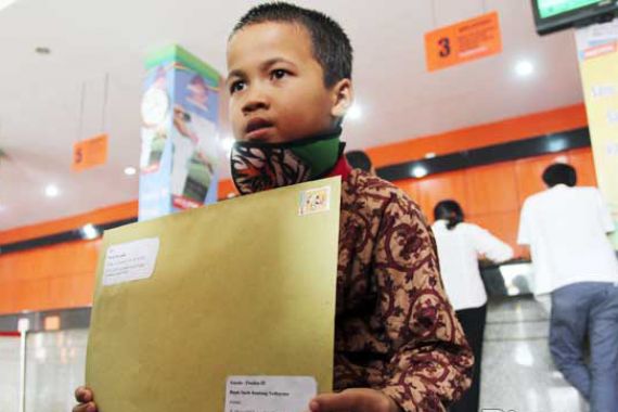 Riau Diselimuti Asap, Bocah Kelas 5 SD Kirim Surat ke Presiden - JPNN.COM