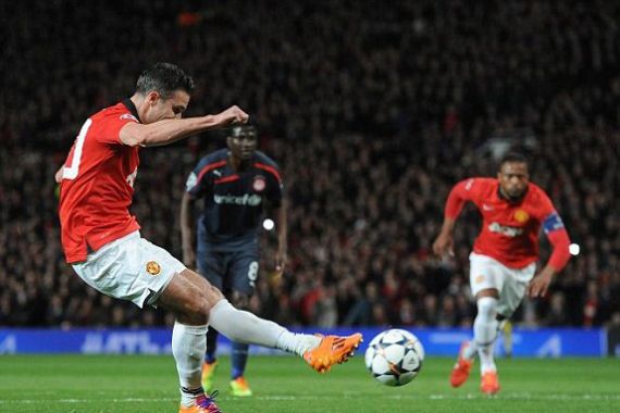 Dua Gol Van Persie Bawa MU Ungguli Olympiacos - JPNN.COM