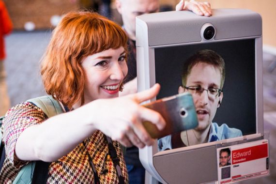 Edward Snowden: Amerika Menginginkan Saya Mati - JPNN.COM