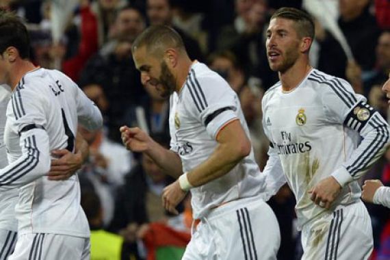 Menit 24 : Dua Gol Benzema Bawa Madrid Unggul 2-1 - JPNN.COM