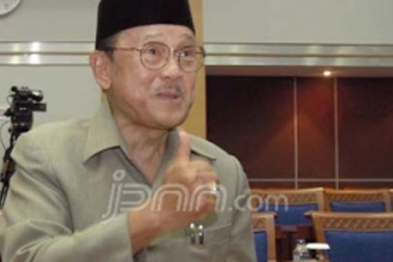 Habibie Muncul di Iklan Pilih Caleg Perempuan - JPNN.COM