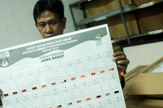 6,2 Juta Kertas Undangan Memilih Pemilu 2014 Salah Cetak - JPNN.COM