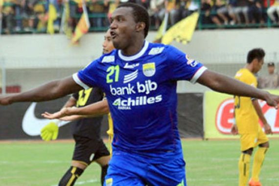 Coulibaly Djibril Berbur Rekor Legenda Persib - JPNN.COM