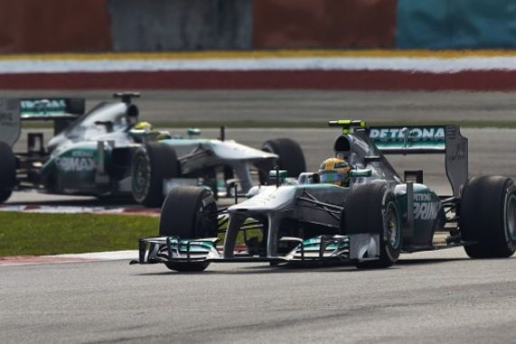Mercedes Minta Hamilton dan Rosberg tak Lakukan Harakiri - JPNN.COM