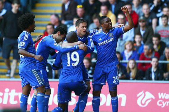 Gol Demba Ba Bawa Chelsea Tempel Ketat Liverpool - JPNN.COM