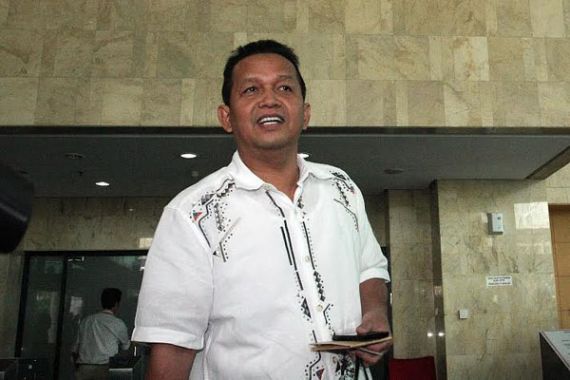 KPK Periksa Mantan Ketum PAN Terkait Pencucian Uang Wawan - JPNN.COM