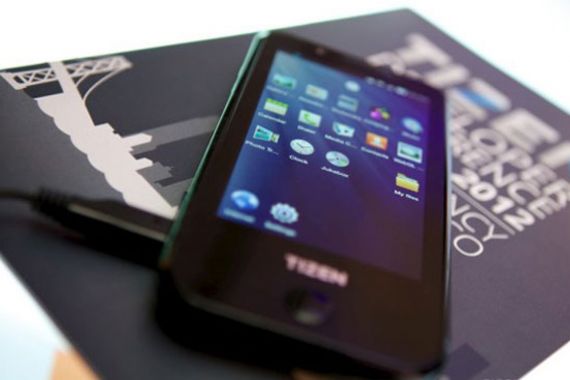 Samsung Luncurkan Gadget Tizen di Kuartal Kedua 2014 - JPNN.COM