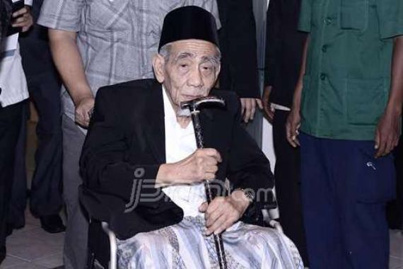 Romi: Fatwa KH Maimun Zubair Oase di Padang Pasir - JPNN.COM