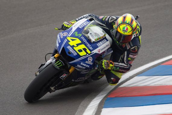 Valentino Rossi Keluhkan Performa Ban - JPNN.COM