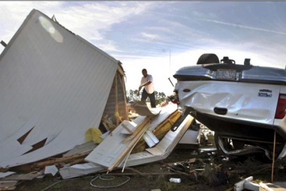 Badai Tornado 'Sapu' Amerika Serikat, 14 Tewas - JPNN.COM