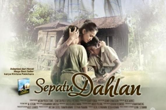 Gubenur-Wartawan Nobar Film Sepatu Dahlan - JPNN.COM