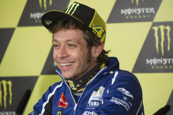 Rossi Ingin Dua Musim Lagi Bersama Yamaha - JPNN.COM