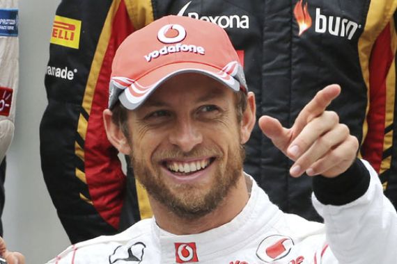 Abaikan Usia, Button Ogah Pensiun dari Balapan F1 - JPNN.COM