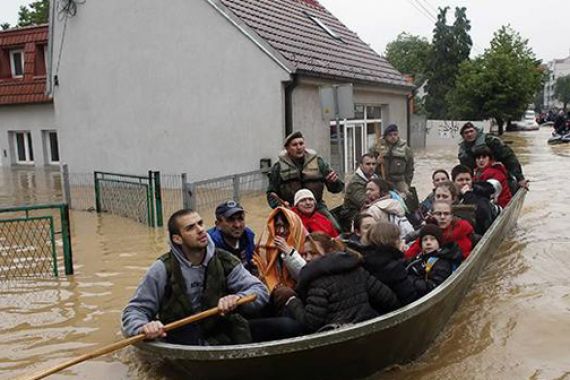Banjir Serbia Tewaskan 15 Orang, Belasan Ribu Dievakuasi - JPNN.COM