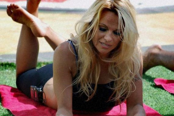Pamela Anderson Beber Pengalaman Diperkosa saat Belia - JPNN.COM