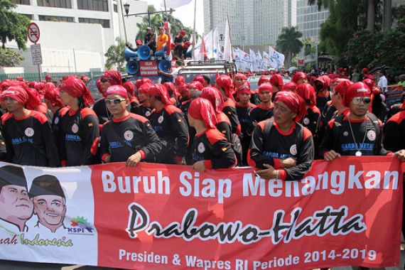 Banyak Pendukung Prabowo, Jalan Imam Bonjol Ditutup - JPNN.COM