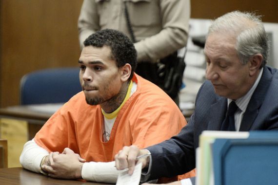 Bebas Penjara, Chris Brown Terancam Dibui Lagi - JPNN.COM