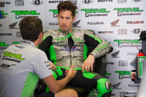 Nicky Hayden Jalani Operasi Pergelangan Tangan - JPNN.COM