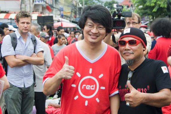 Junta Thailand Tangkap Pemimpin Kaus Merah - JPNN.COM
