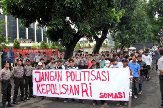 Somasi Sesalkan Politisasi Komjen Budi Gunawan - JPNN.COM