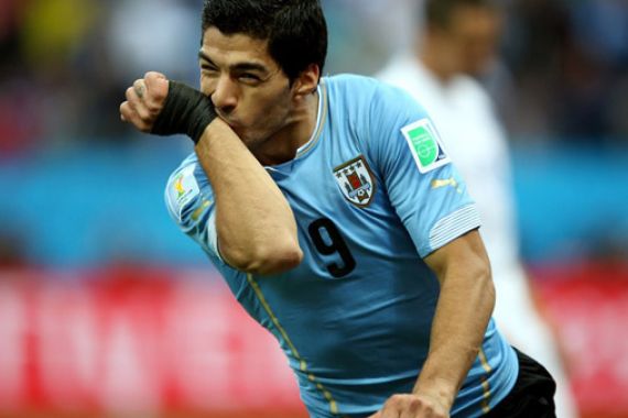 Gol Suarez Bawa Uruguay Ungguli Inggris di Babak I - JPNN.COM