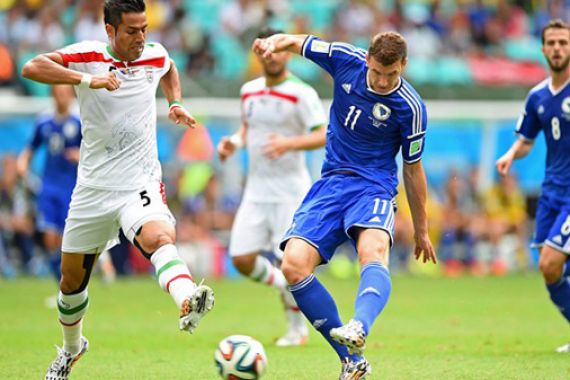 Turun Minum, Gol Dzeko Bawa Bosnia Ungguli Iran - JPNN.COM