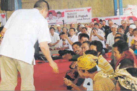 Gubernur Bali Bagi-bagi Uang untuk Pendukung Prabowo-Hatta - JPNN.COM
