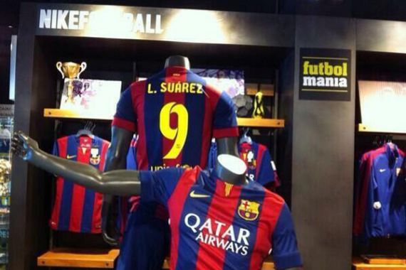 Jersey Resmi Suarez di Barcelona Sudah Beredar - JPNN.COM