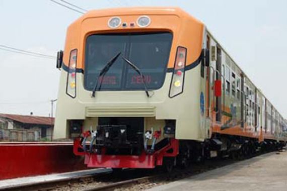 Mudik Lebaran, Kereta Buatan Anak Negeri Dioperasikan - JPNN.COM