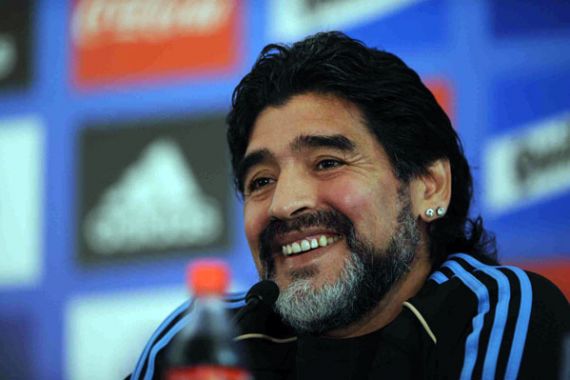 Maradona Janjikan Karpet Merah jika Argentina Juara - JPNN.COM