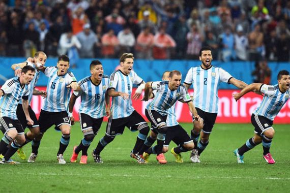 Bek Argentina tak Sabar Ingin Permalukan Warga Brasil - JPNN.COM