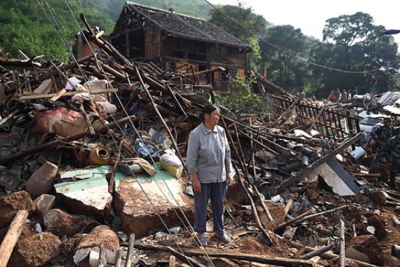 Korban Gempa Yunnan Tembus 400 - JPNN.COM